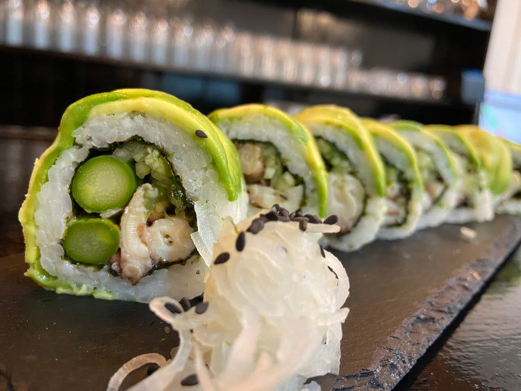 Avocado Roll Pulpo